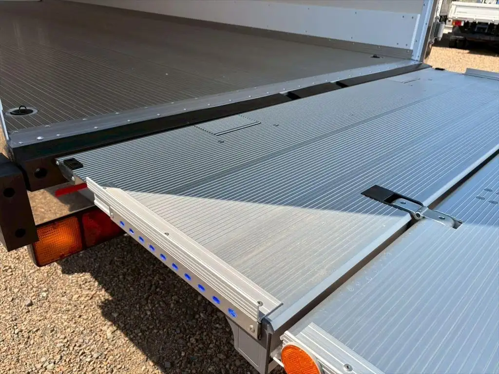 三菱 ファイター  冷凍冷蔵 2KG-FK65F R7｜画像11