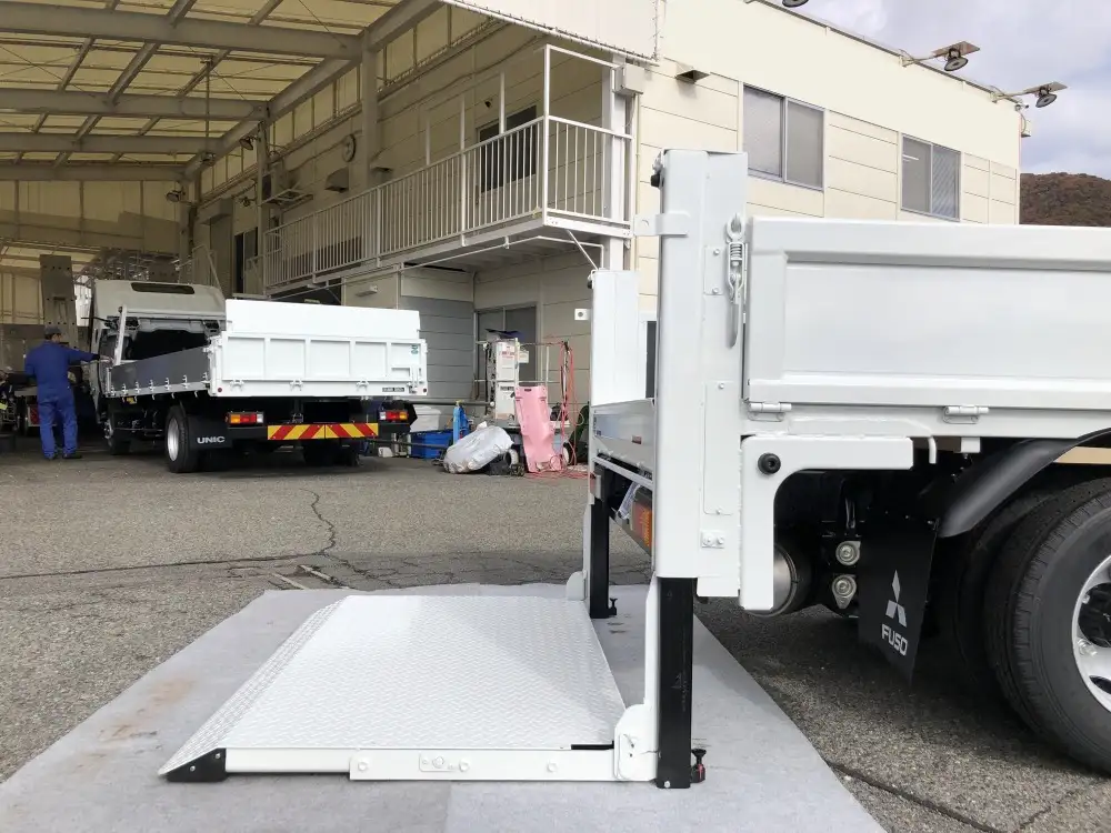 三菱 キャンター  平ボディ 2RG-FBA20 R7｜画像10