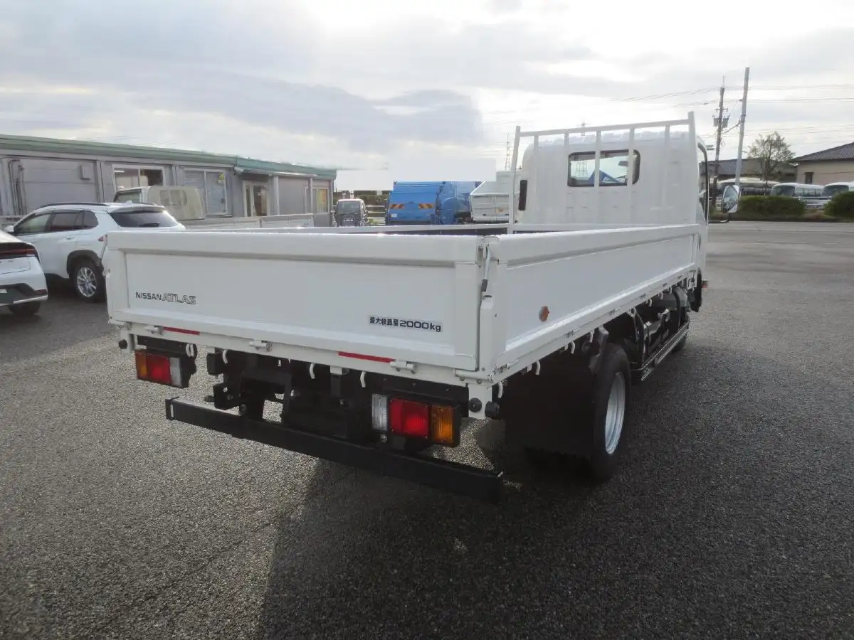 日産 アトラス  平ボディ 2RG-AMR88AR R6｜画像5
